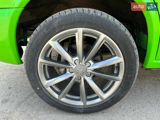 Зелений Фольксваген Transporter, об'ємом двигуна 2.4 л та пробігом 340 тис. км за 4300 $, фото 4 на Automoto.ua