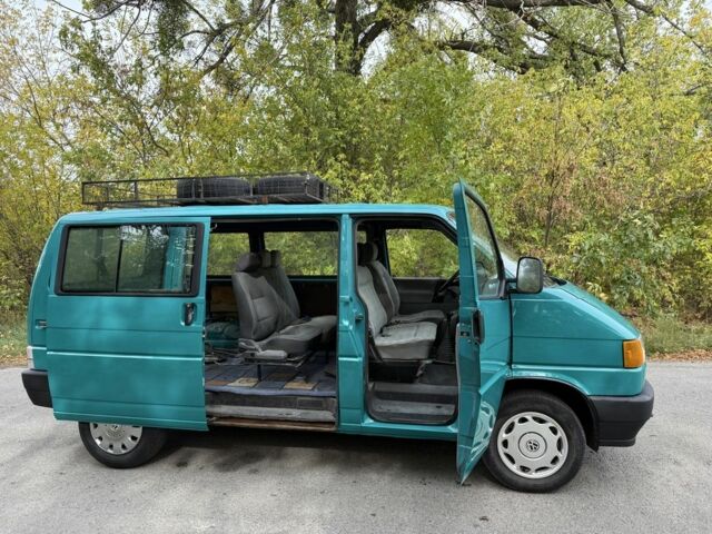 Зелений Фольксваген Transporter, об'ємом двигуна 1.9 л та пробігом 345 тис. км за 3450 $, фото 3 на Automoto.ua