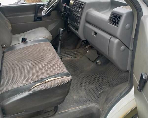 Зеленый Фольксваген Transporter, объемом двигателя 1.9 л и пробегом 250 тыс. км за 3086 $, фото 3 на Automoto.ua