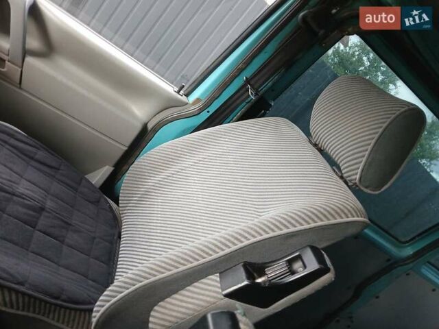 Зелений Фольксваген Transporter, об'ємом двигуна 1.9 л та пробігом 350 тис. км за 5600 $, фото 15 на Automoto.ua