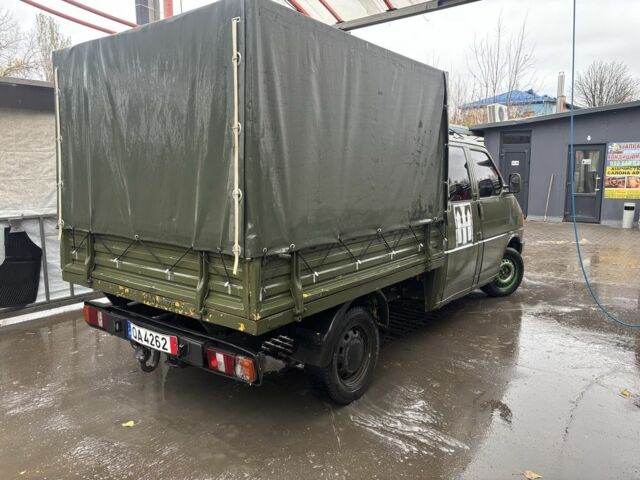 Зеленый Фольксваген Transporter, объемом двигателя 2.4 л и пробегом 317 тыс. км за 2621 $, фото 4 на Automoto.ua