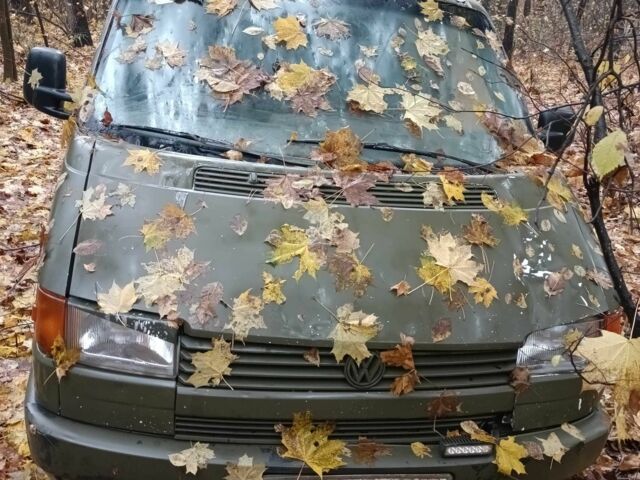 Зеленый Фольксваген Transporter, объемом двигателя 2.4 л и пробегом 3 тыс. км за 1076 $, фото 3 на Automoto.ua