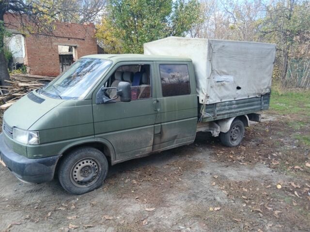 Зелений Фольксваген Transporter, об'ємом двигуна 2.4 л та пробігом 260 тис. км за 3500 $, фото 2 на Automoto.ua
