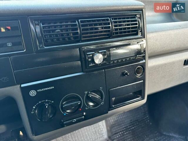 Зеленый Фольксваген Transporter, объемом двигателя 2.4 л и пробегом 600 тыс. км за 3200 $, фото 10 на Automoto.ua