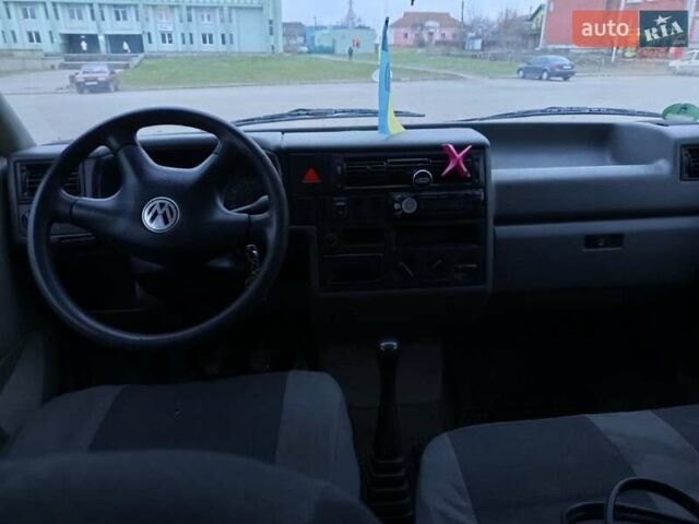 Зелений Фольксваген Transporter, об'ємом двигуна 1.9 л та пробігом 320 тис. км за 6800 $, фото 2 на Automoto.ua