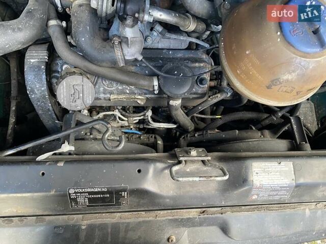 Зелений Фольксваген Transporter, об'ємом двигуна 1.9 л та пробігом 320 тис. км за 6800 $, фото 14 на Automoto.ua