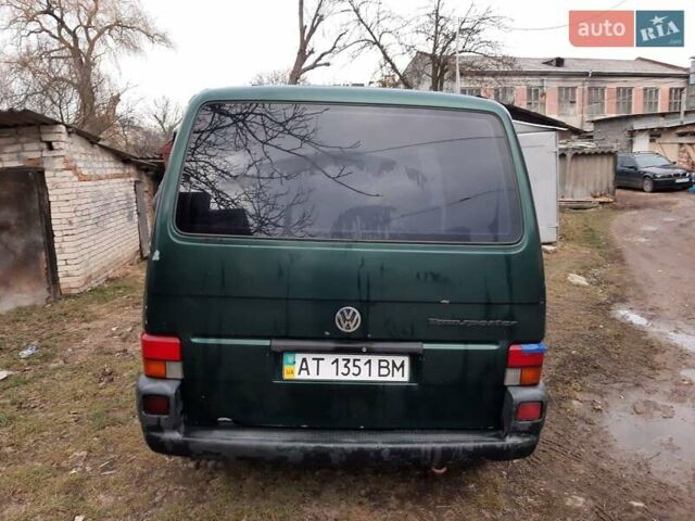 Зелений Фольксваген Transporter, об'ємом двигуна 2.4 л та пробігом 445 тис. км за 5500 $, фото 5 на Automoto.ua