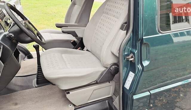 Зелений Фольксваген Transporter, об'ємом двигуна 2.5 л та пробігом 389 тис. км за 7000 $, фото 27 на Automoto.ua