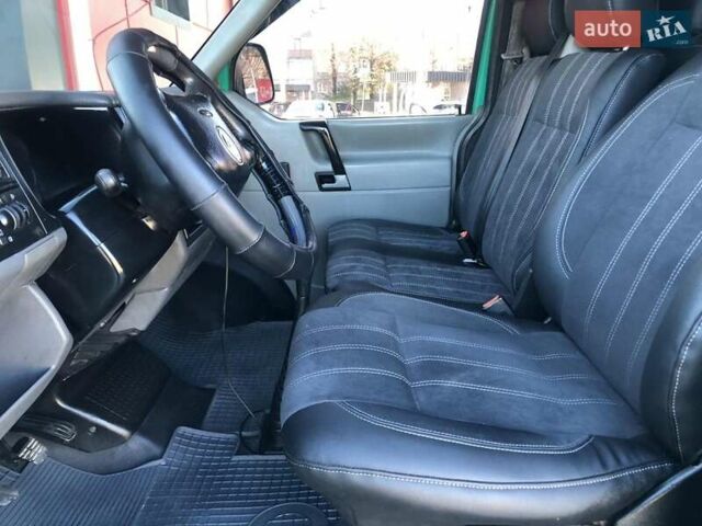 Зеленый Фольксваген Transporter, объемом двигателя 2.46 л и пробегом 560 тыс. км за 5800 $, фото 2 на Automoto.ua