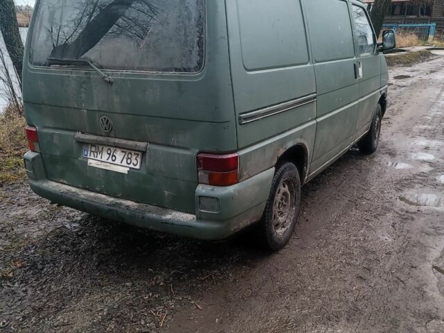 Зеленый Фольксваген Transporter, объемом двигателя 0 л и пробегом 300 тыс. км за 2000 $, фото 4 на Automoto.ua