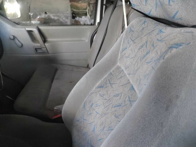 Зеленый Фольксваген Transporter, объемом двигателя 2.4 л и пробегом 350 тыс. км за 2000 $, фото 8 на Automoto.ua