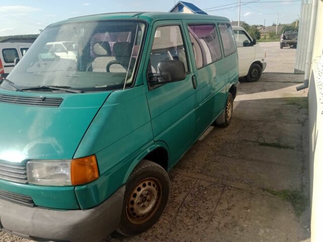 Зеленый Фольксваген Transporter, объемом двигателя 2.5 л и пробегом 670 тыс. км за 3886 $, фото 2 на Automoto.ua