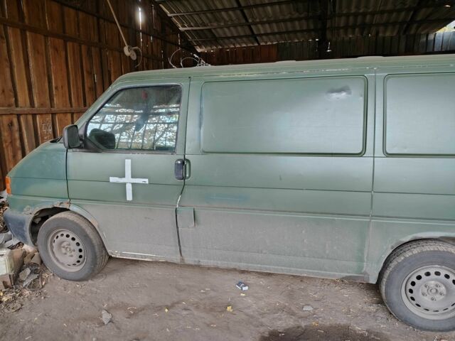 Зеленый Фольксваген Transporter, объемом двигателя 2.4 л и пробегом 350 тыс. км за 2000 $, фото 3 на Automoto.ua