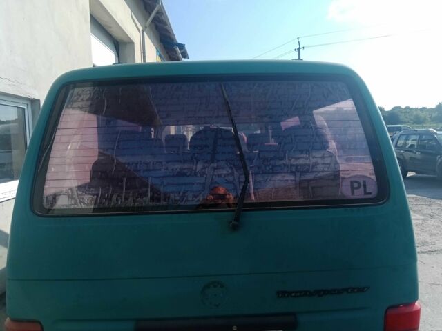 Зеленый Фольксваген Transporter, объемом двигателя 2.5 л и пробегом 670 тыс. км за 3886 $, фото 6 на Automoto.ua