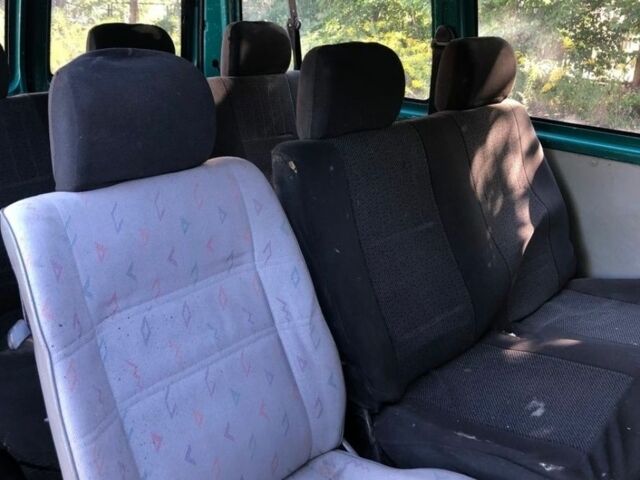 Зеленый Фольксваген Transporter, объемом двигателя 2.5 л и пробегом 268 тыс. км за 2350 $, фото 6 на Automoto.ua