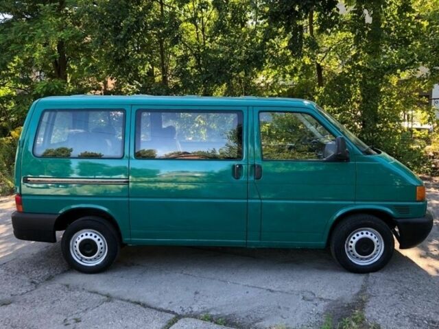 Зеленый Фольксваген Transporter, объемом двигателя 2.5 л и пробегом 268 тыс. км за 2350 $, фото 4 на Automoto.ua