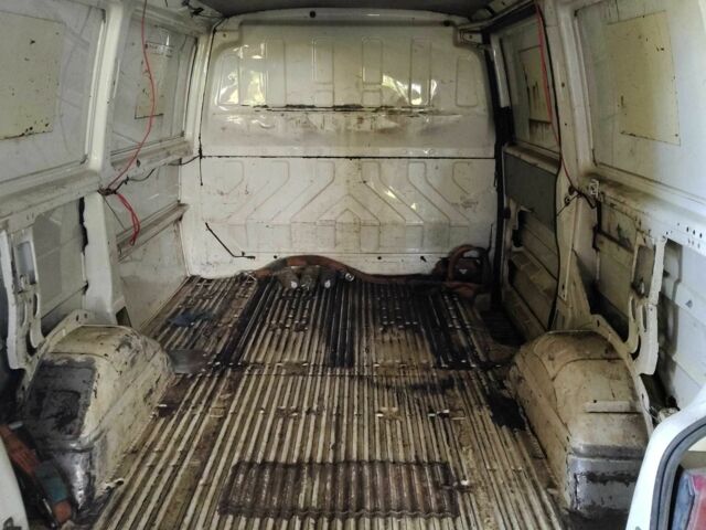 Зеленый Фольксваген Transporter, объемом двигателя 2.4 л и пробегом 350 тыс. км за 2000 $, фото 9 на Automoto.ua