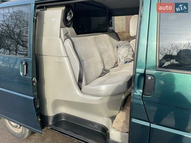 Зеленый Фольксваген Transporter, объемом двигателя 2.5 л и пробегом 350 тыс. км за 7500 $, фото 13 на Automoto.ua