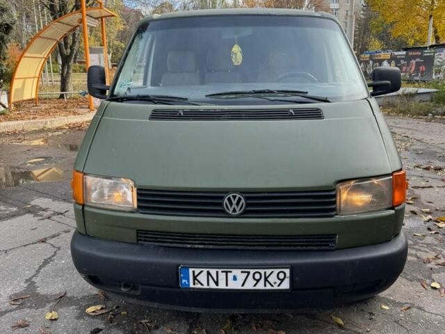 Зелений Фольксваген Transporter, об'ємом двигуна 2.5 л та пробігом 400 тис. км за 2000 $, фото 7 на Automoto.ua