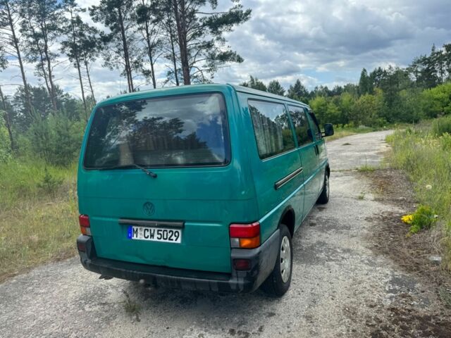 Зелений Фольксваген Transporter, об'ємом двигуна 2.5 л та пробігом 314 тис. км за 3600 $, фото 2 на Automoto.ua