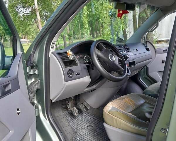 Зелений Фольксваген Transporter, об'ємом двигуна 2.5 л та пробігом 545 тис. км за 8500 $, фото 4 на Automoto.ua