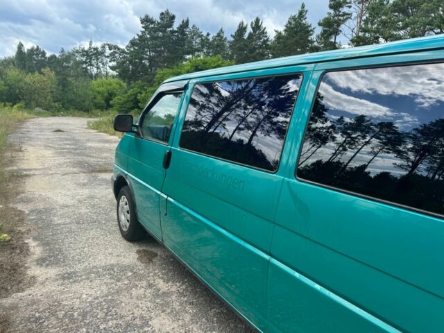 Зелений Фольксваген Transporter, об'ємом двигуна 2.5 л та пробігом 314 тис. км за 3600 $, фото 1 на Automoto.ua