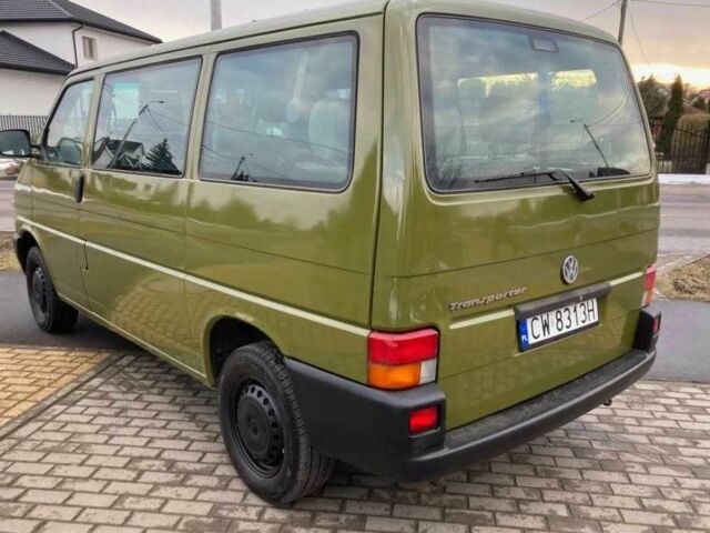 Зеленый Фольксваген Transporter, объемом двигателя 2.5 л и пробегом 275 тыс. км за 2750 $, фото 2 на Automoto.ua