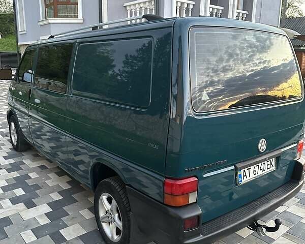 Зелений Фольксваген Transporter, об'ємом двигуна 2.46 л та пробігом 490 тис. км за 8300 $, фото 12 на Automoto.ua