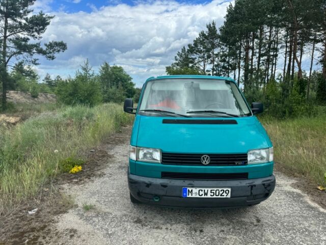 Зелений Фольксваген Transporter, об'ємом двигуна 2.5 л та пробігом 314 тис. км за 3600 $, фото 5 на Automoto.ua