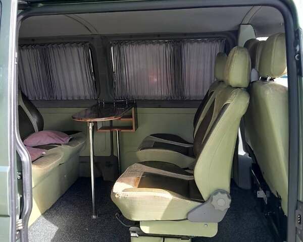 Зелений Фольксваген Transporter, об'ємом двигуна 2.5 л та пробігом 545 тис. км за 8500 $, фото 2 на Automoto.ua