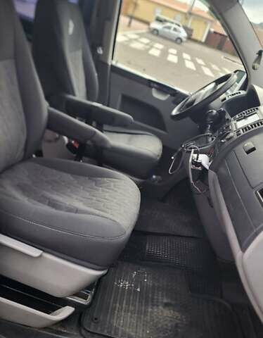 Зеленый Фольксваген Transporter, объемом двигателя 1.9 л и пробегом 340 тыс. км за 9200 $, фото 1 на Automoto.ua