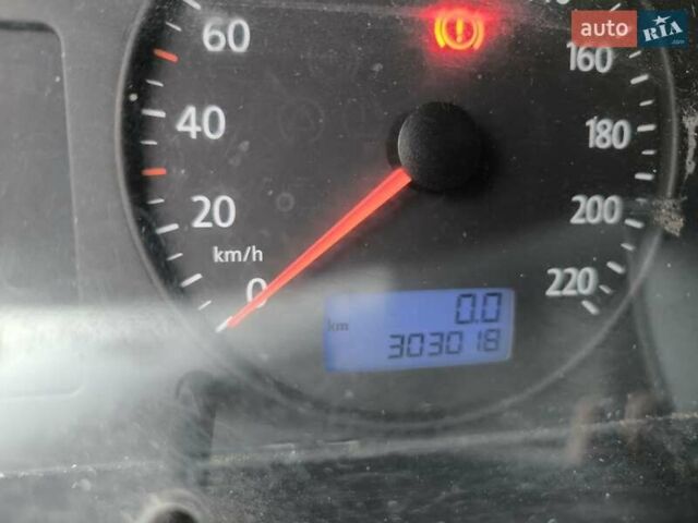 Зеленый Фольксваген Transporter, объемом двигателя 1.9 л и пробегом 303 тыс. км за 7500 $, фото 3 на Automoto.ua