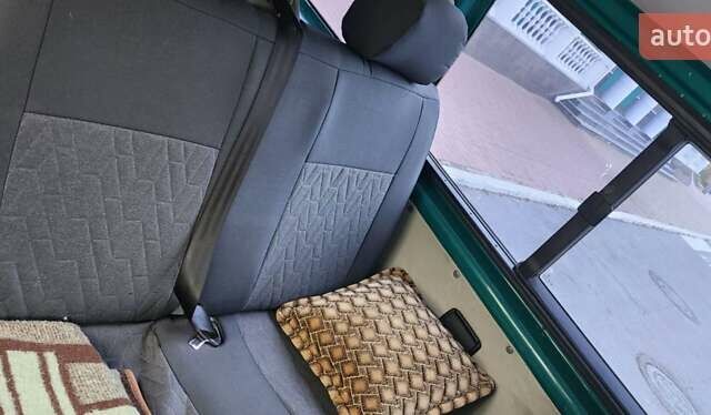 Зеленый Фольксваген Transporter, объемом двигателя 1.9 л и пробегом 340 тыс. км за 9200 $, фото 7 на Automoto.ua