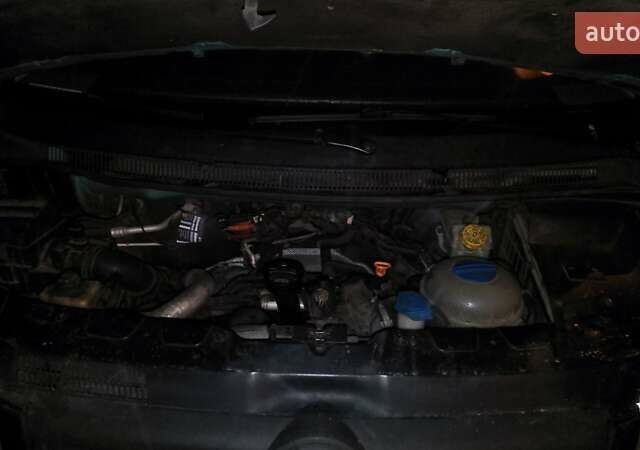 Зелений Фольксваген Transporter, об'ємом двигуна 2.46 л та пробігом 285 тис. км за 8700 $, фото 15 на Automoto.ua