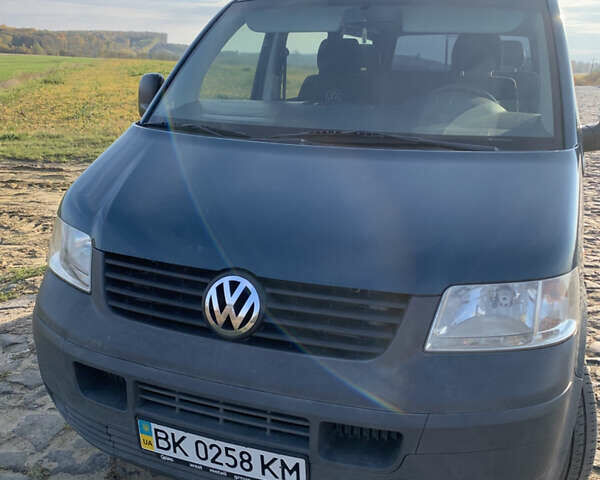 Зеленый Фольксваген Transporter, объемом двигателя 1.9 л и пробегом 341 тыс. км за 10300 $, фото 1 на Automoto.ua