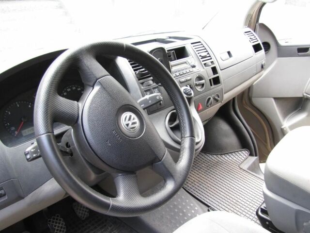 Зеленый Фольксваген Transporter, объемом двигателя 1.9 л и пробегом 196 тыс. км за 3300 $, фото 9 на Automoto.ua