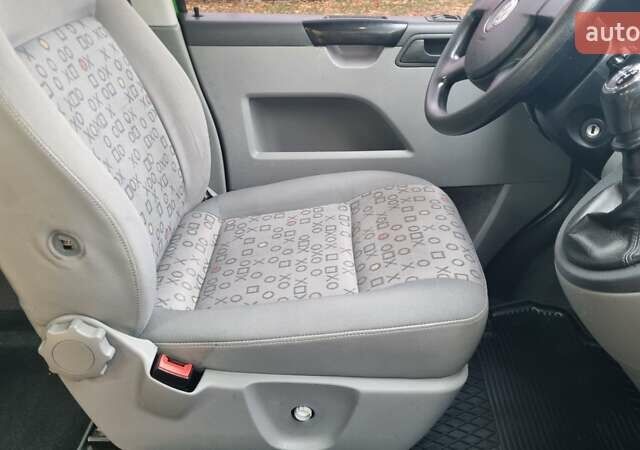 Зеленый Фольксваген Transporter, объемом двигателя 2.5 л и пробегом 285 тыс. км за 10800 $, фото 15 на Automoto.ua