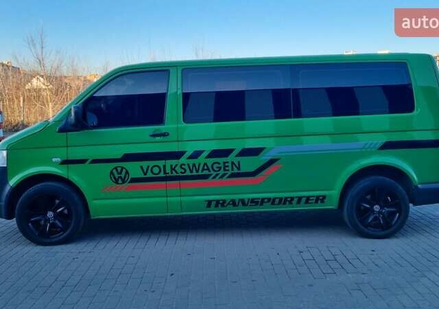 Зеленый Фольксваген Transporter, объемом двигателя 2.5 л и пробегом 285 тыс. км за 10800 $, фото 7 на Automoto.ua