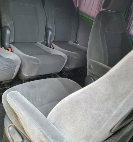 Зеленый Фольксваген Transporter, объемом двигателя 2.5 л и пробегом 285 тыс. км за 10800 $, фото 11 на Automoto.ua