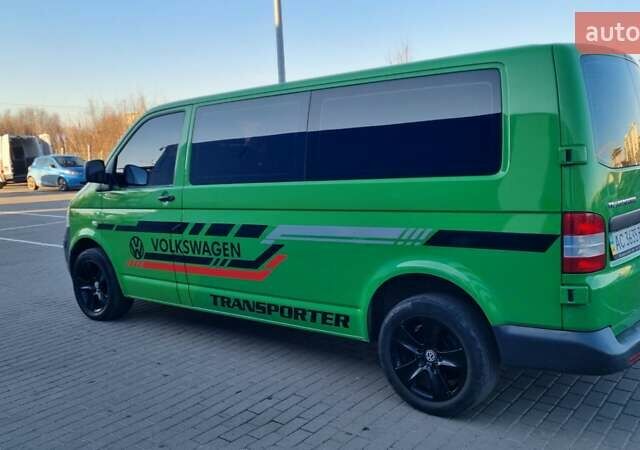 Зеленый Фольксваген Transporter, объемом двигателя 2.5 л и пробегом 285 тыс. км за 10800 $, фото 6 на Automoto.ua