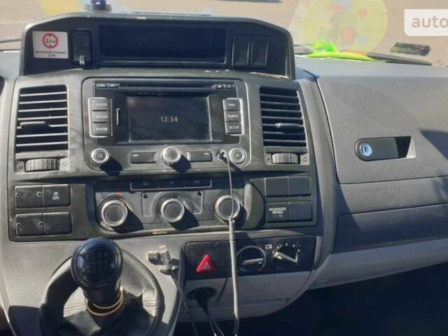 Зелений Фольксваген Transporter, об'ємом двигуна 2 л та пробігом 345 тис. км за 13500 $, фото 11 на Automoto.ua