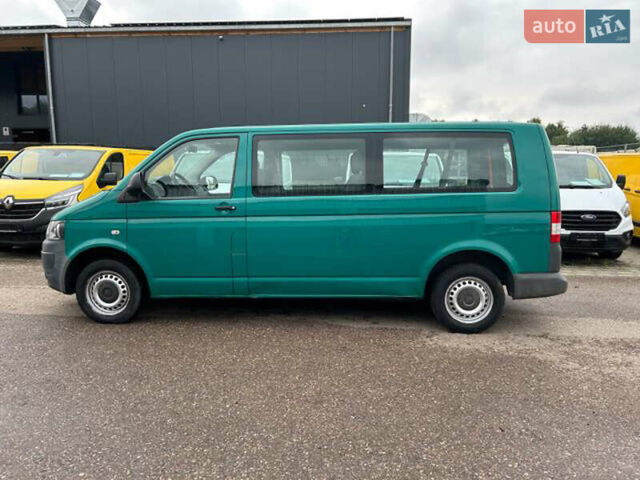 Зелений Фольксваген Transporter, об'ємом двигуна 2 л та пробігом 311 тис. км за 15000 $, фото 3 на Automoto.ua