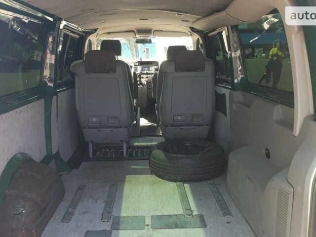 Зелений Фольксваген Transporter, об'ємом двигуна 2 л та пробігом 345 тис. км за 13500 $, фото 6 на Automoto.ua