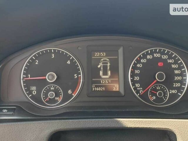 Зелений Фольксваген Transporter, об'ємом двигуна 2 л та пробігом 345 тис. км за 13500 $, фото 10 на Automoto.ua