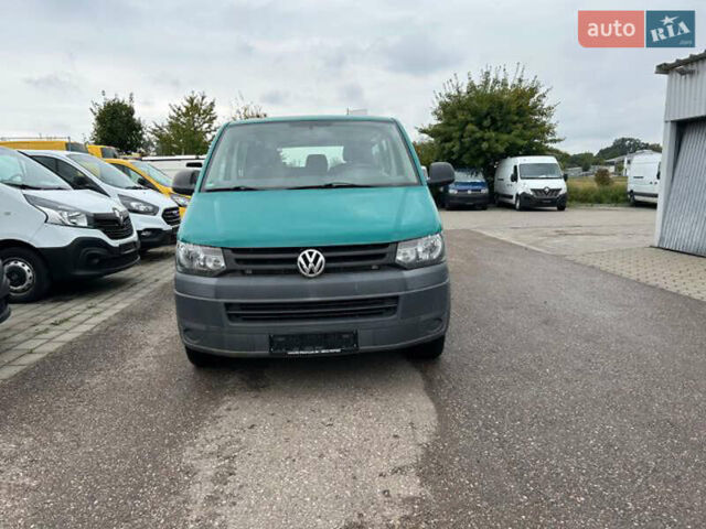 Зелений Фольксваген Transporter, об'ємом двигуна 2 л та пробігом 311 тис. км за 15000 $, фото 1 на Automoto.ua