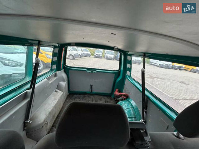 Зелений Фольксваген Transporter, об'ємом двигуна 2 л та пробігом 311 тис. км за 15000 $, фото 10 на Automoto.ua