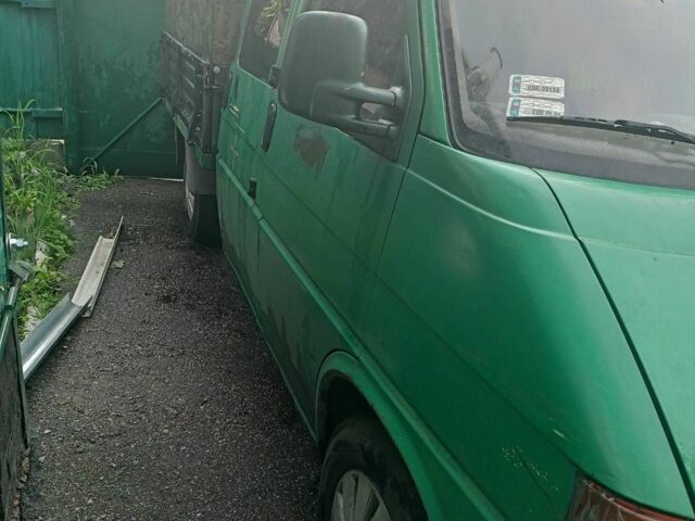 Зеленый Фольксваген Transporter, объемом двигателя 1 л и пробегом 1000 тыс. км за 2350 $, фото 1 на Automoto.ua