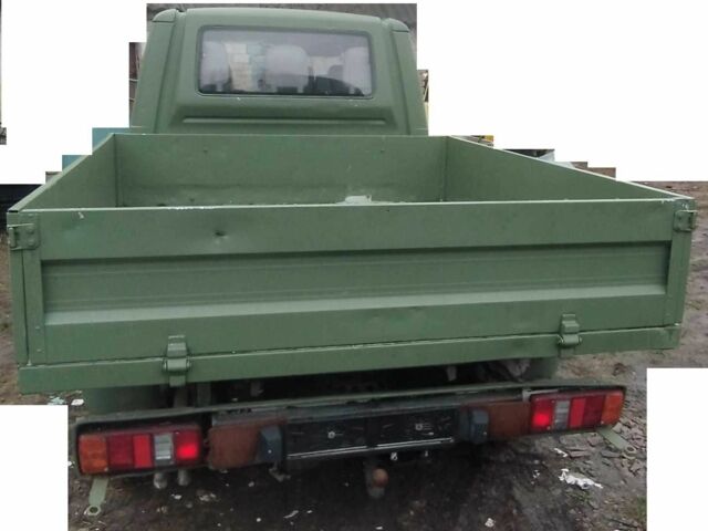 Зелений Фольксваген Transporter, об'ємом двигуна 1.9 л та пробігом 170 тис. км за 3200 $, фото 3 на Automoto.ua