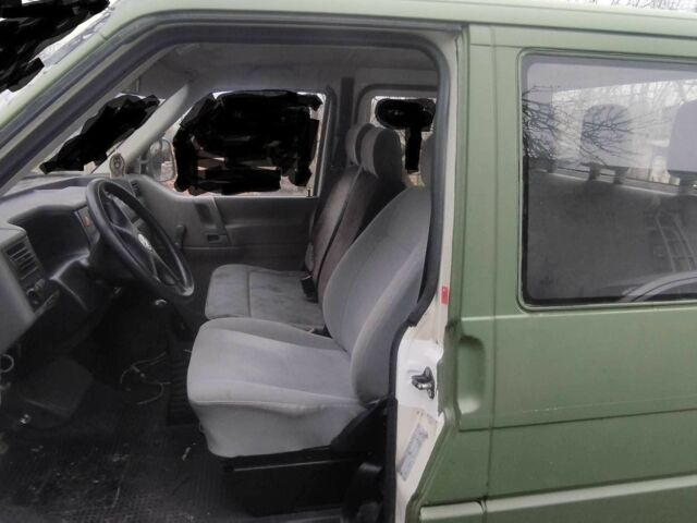 Зелений Фольксваген Transporter, об'ємом двигуна 1.9 л та пробігом 170 тис. км за 3200 $, фото 5 на Automoto.ua