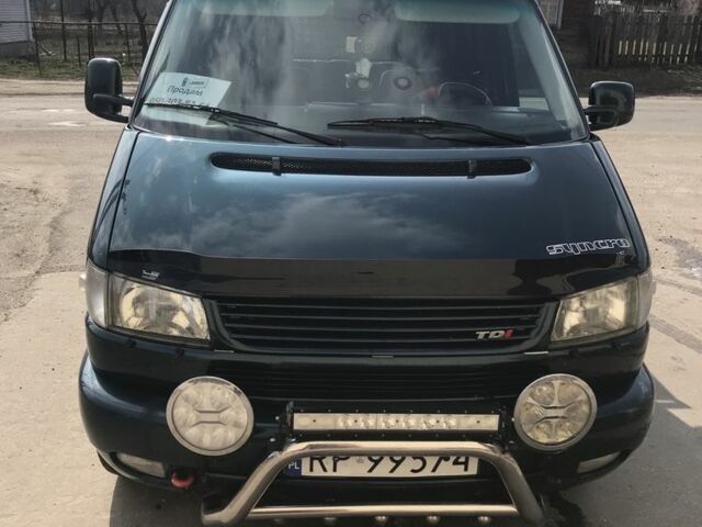 Зелений Фольксваген Transporter, об'ємом двигуна 2.5 л та пробігом 303 тис. км за 6660 $, фото 1 на Automoto.ua